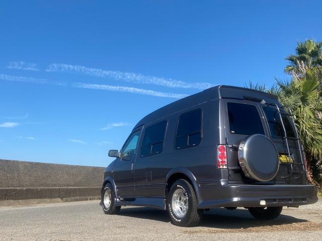 シボレーアストロ 　社外アルミ　ＢＦグッドリッチタイヤ　　社外オーディオ　バックカメラ　リアモニター　ＥＴＣ（20枚目）