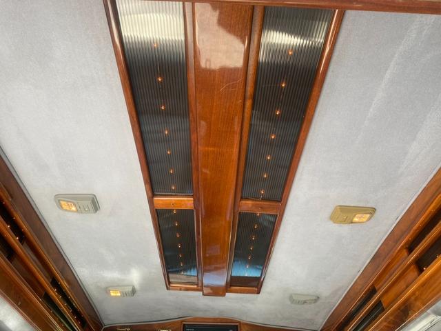 シボレーアストロ 　社外アルミ　ＢＦグッドリッチタイヤ　　社外オーディオ　バックカメラ　リアモニター　ＥＴＣ（73枚目）