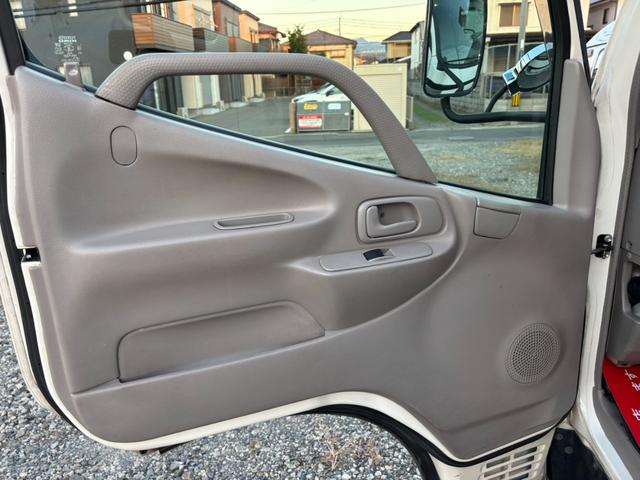 ダイナトラック ３．０　ダブルキャブ　ジャストロー　パワーゲート付（78枚目）