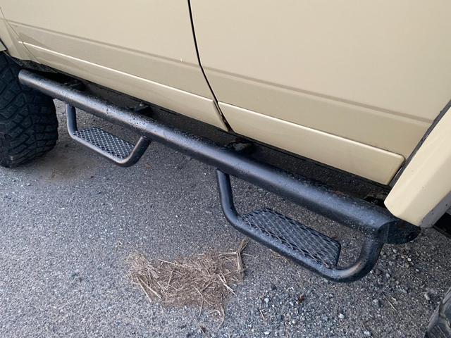 ランドクルーザー７０ ＺＸ　リフトアップ　社外アルミ　サンルーフ（26枚目）