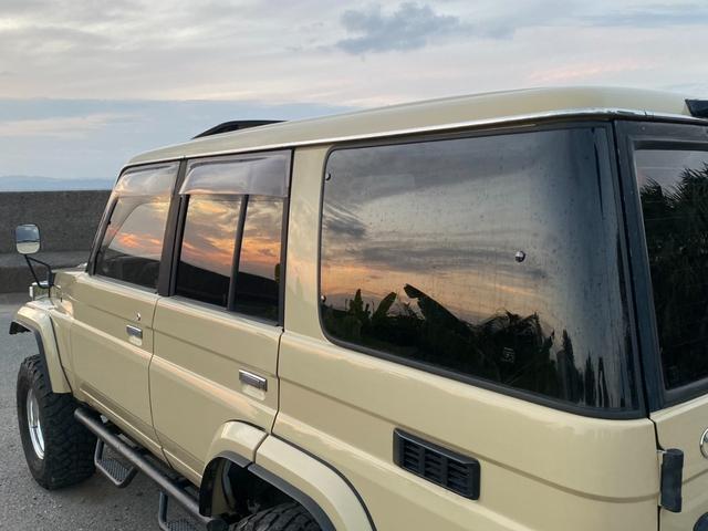 ランドクルーザー７０ ＺＸ　リフトアップ　社外アルミ　サンルーフ（29枚目）