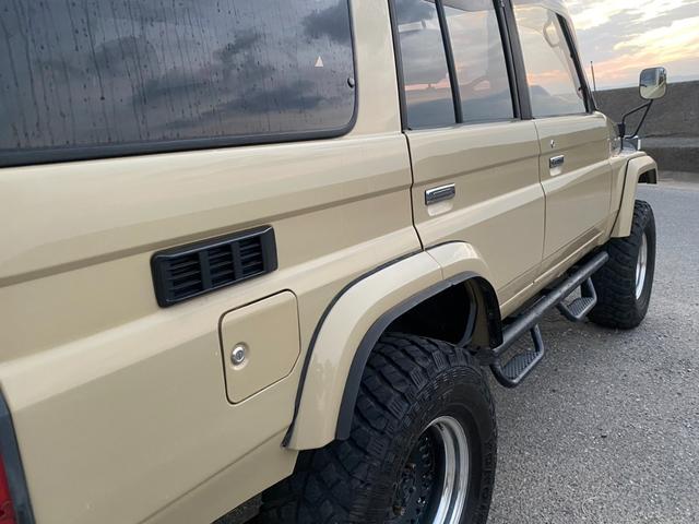 ランドクルーザー７０ ＺＸ　リフトアップ　社外アルミ　サンルーフ（31枚目）