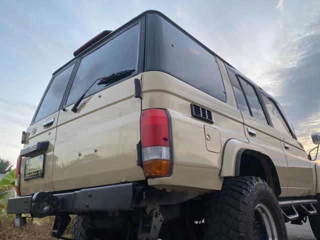 ランドクルーザー７０ ＺＸ　リフトアップ　社外アルミ　サンルーフ（32枚目）