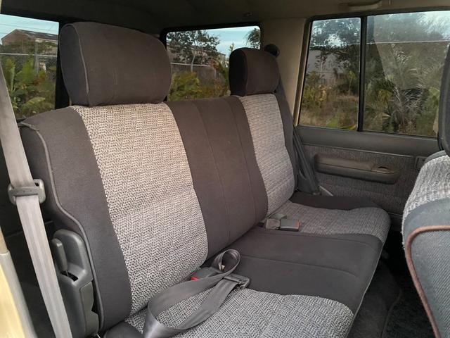 ランドクルーザー７０ ＺＸ　リフトアップ　社外アルミ　サンルーフ（48枚目）