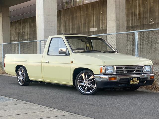 ダットサンピックアップ ロングＤＸ　社外アルミ　コラムＭＴ（13枚目）