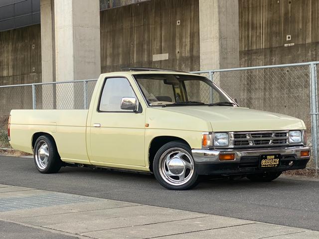 ダットサンピックアップ ロングＤＸ　社外アルミ　コラムＭＴ（17枚目）