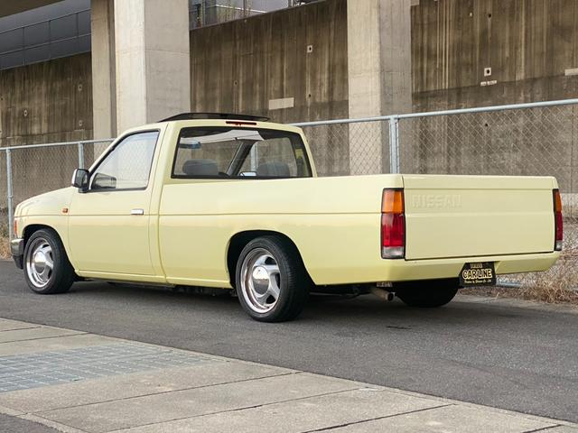 ダットサンピックアップ ロングＤＸ　社外アルミ　コラムＭＴ（23枚目）