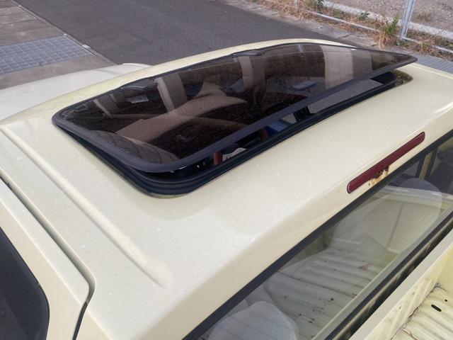 ダットサンピックアップ ロングＤＸ　社外アルミ　コラムＭＴ（30枚目）