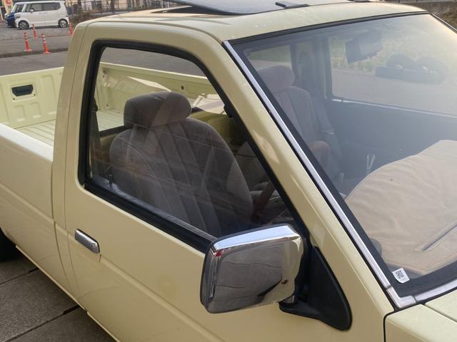 ダットサンピックアップ ロングＤＸ　社外アルミ　コラムＭＴ（37枚目）