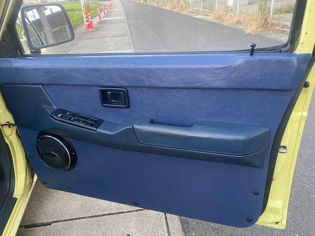 ダットサンピックアップ ロングＤＸ　社外アルミ　コラムＭＴ（46枚目）