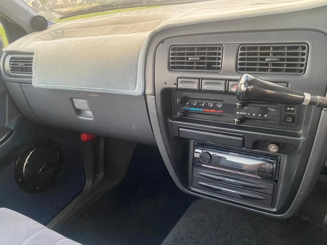 ダットサンピックアップ ロングＤＸ　社外アルミ　コラムＭＴ（50枚目）