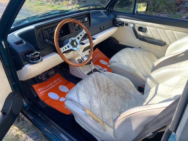 ゴルフカブリオ 　左ハンドル　社外アルミ　ウッドステアリング　丸目４灯　　ローダウン（5枚目）