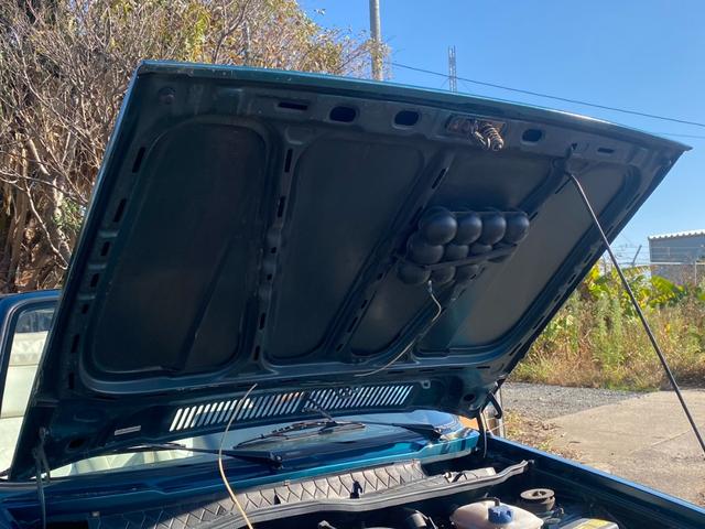 ゴルフカブリオ 　左ハンドル　社外アルミ　ウッドステアリング　丸目４灯　　ローダウン（6枚目）