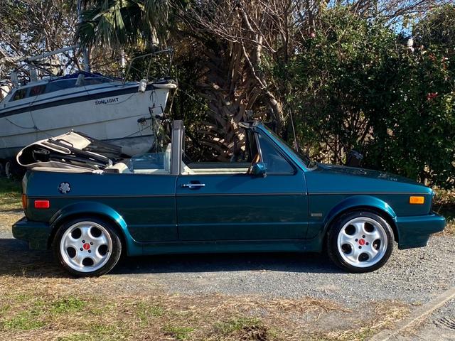 ゴルフカブリオ 　左ハンドル　社外アルミ　ウッドステアリング　丸目４灯　　ローダウン（12枚目）