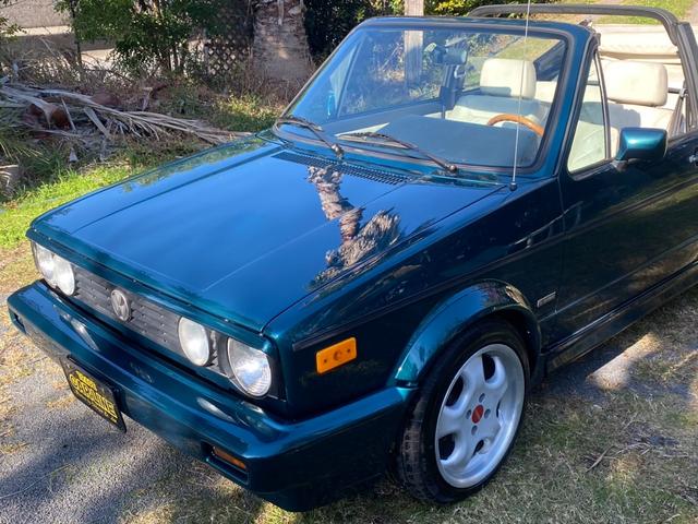 ゴルフカブリオ 　左ハンドル　社外アルミ　ウッドステアリング　丸目４灯　　ローダウン（28枚目）