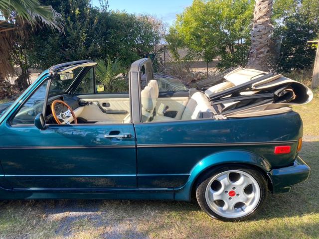 ゴルフカブリオ 　左ハンドル　社外アルミ　ウッドステアリング　丸目４灯　　ローダウン（31枚目）