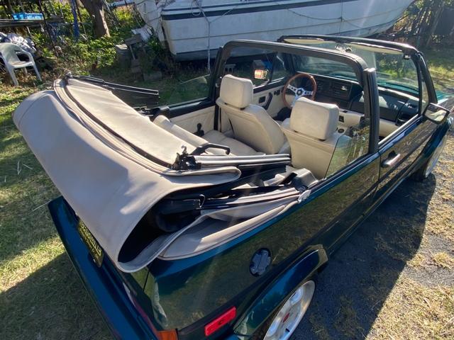 ゴルフカブリオ 　左ハンドル　社外アルミ　ウッドステアリング　丸目４灯　　ローダウン（39枚目）