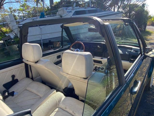 ゴルフカブリオ 　左ハンドル　社外アルミ　ウッドステアリング　丸目４灯　　ローダウン（41枚目）