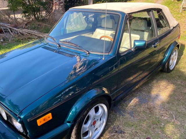 ゴルフカブリオ 　左ハンドル　社外アルミ　ウッドステアリング　丸目４灯　　ローダウン（56枚目）