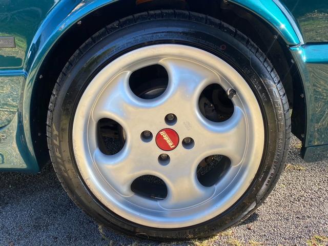 ゴルフカブリオ 　左ハンドル　社外アルミ　ウッドステアリング　丸目４灯　　ローダウン（64枚目）