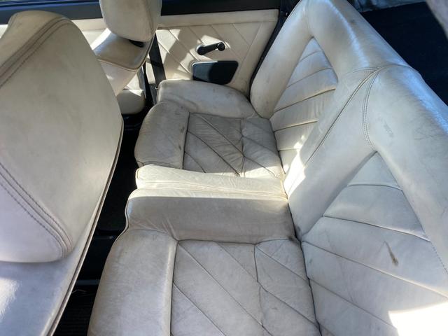 ゴルフカブリオ 　左ハンドル　社外アルミ　ウッドステアリング　丸目４灯　　ローダウン（66枚目）