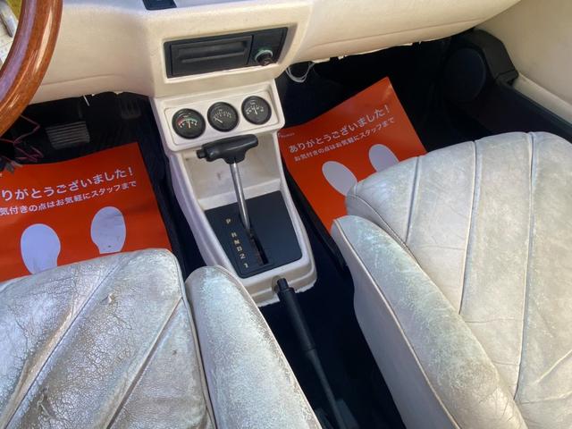 ゴルフカブリオ 　左ハンドル　社外アルミ　ウッドステアリング　丸目４灯　　ローダウン（74枚目）