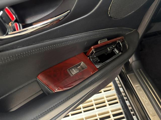 LS LS460 バージョンC 社外ヘッドライト 社外テールランプ エアロ アルミ 黒革シート(46枚目)