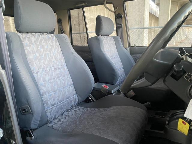 ランドクルーザー70 ZX 社外アルミ サンルーフ(35枚目)