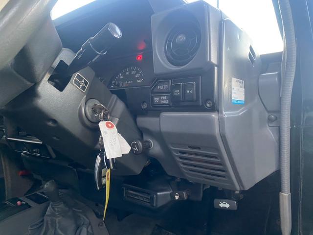 ランドクルーザー70 ZX 社外アルミ サンルーフ(44枚目)