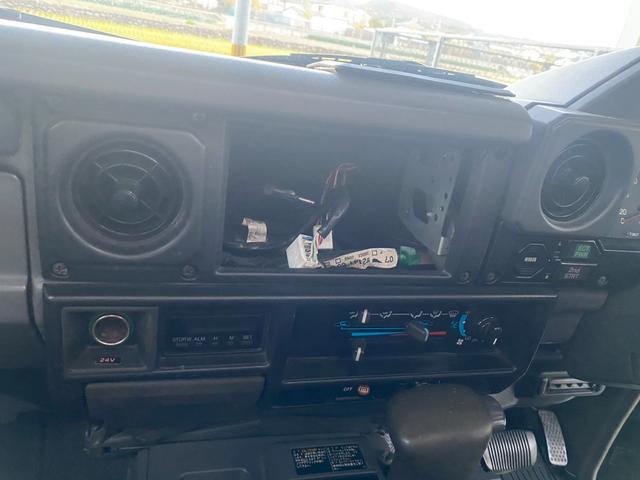 ランドクルーザー70 ZX 社外アルミ サンルーフ(48枚目)