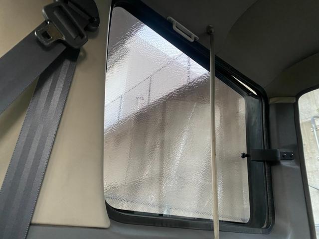 ランドクルーザー70 ZX 社外アルミ サンルーフ(65枚目)