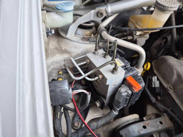 アルトワークス ＲＳ／Ｚ　ＴＥＩＮ車高調　ＨＫＳエアクリ　マフラー　ＢＬＩＴＺメーター　スズキスポーツタワーバー　社外アルミ　ステアリング（8枚目）