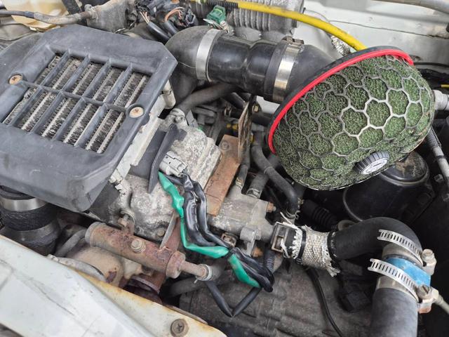 アルトワークス ＲＳ／Ｚ　ＴＥＩＮ車高調　ＨＫＳエアクリ　マフラー　ＢＬＩＴＺメーター　スズキスポーツタワーバー　社外アルミ　ステアリング（12枚目）