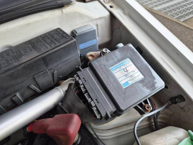 アルトワークス ＲＳ／Ｚ　ＴＥＩＮ車高調　ＨＫＳエアクリ　マフラー　ＢＬＩＴＺメーター　スズキスポーツタワーバー　社外アルミ　ステアリング（15枚目）