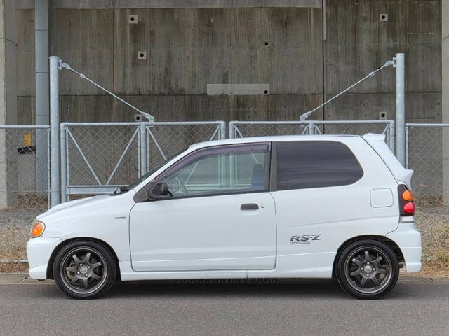 アルトワークス ＲＳ／Ｚ　ＴＥＩＮ車高調　ＨＫＳエアクリ　マフラー　ＢＬＩＴＺメーター　スズキスポーツタワーバー　社外アルミ　ステアリング（17枚目）