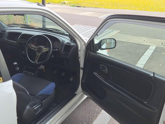 アルトワークス ＲＳ／Ｚ　ＴＥＩＮ車高調　ＨＫＳエアクリ　マフラー　ＢＬＩＴＺメーター　スズキスポーツタワーバー　社外アルミ　ステアリング（29枚目）