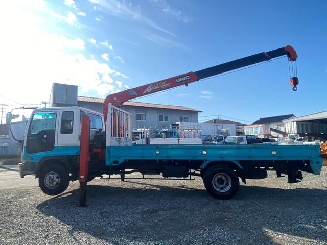 フォワード 　回送車　ユニック３段クレーン　メッキパーツ　ベッド付　２６５０ｋｇ積載（17枚目）