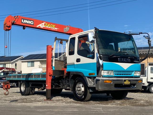 フォワード 　回送車　ユニック３段クレーン　メッキパーツ　ベッド付　２６５０ｋｇ積載（18枚目）