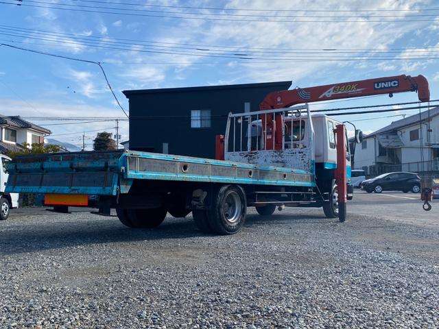 フォワード 　回送車　ユニック３段クレーン　メッキパーツ　ベッド付　２６５０ｋｇ積載（20枚目）