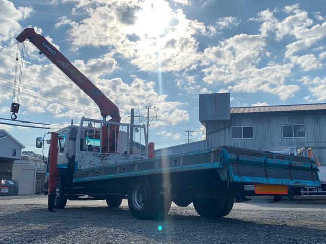 フォワード 　回送車　ユニック３段クレーン　メッキパーツ　ベッド付　２６５０ｋｇ積載（23枚目）