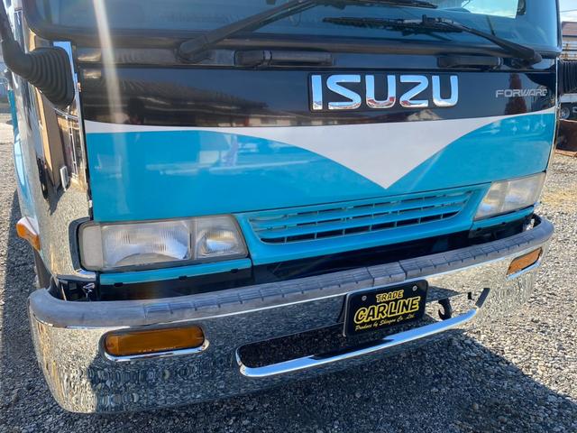 フォワード 　回送車　ユニック３段クレーン　メッキパーツ　ベッド付　２６５０ｋｇ積載（34枚目）