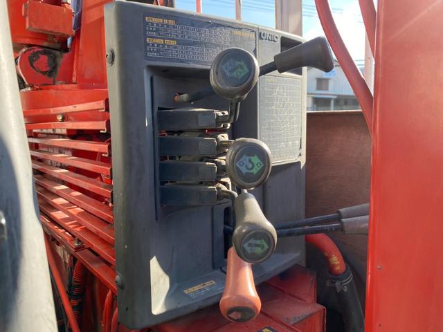 フォワード 　回送車　ユニック３段クレーン　メッキパーツ　ベッド付　２６５０ｋｇ積載（37枚目）