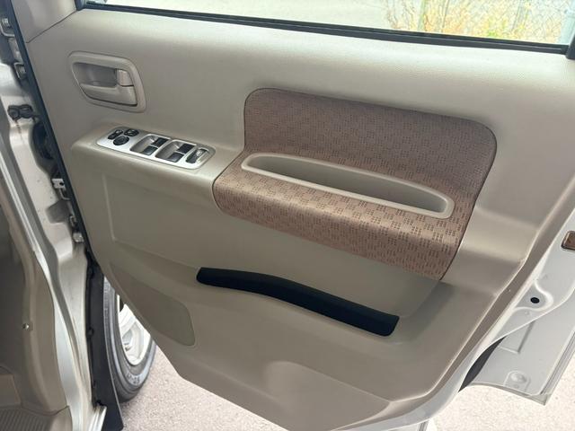 エブリイ ジョインターボ　社外ナビ　アルミ　バックカメラ　ＥＴＣ　電格ミラー　キーレス（18枚目）