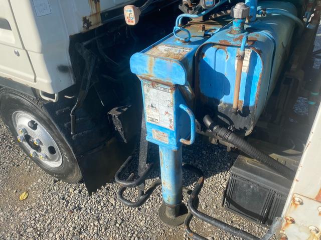 エルフトラック 　高床　タダノ３段クレーン　４ＢＥ１エンジン（29枚目）