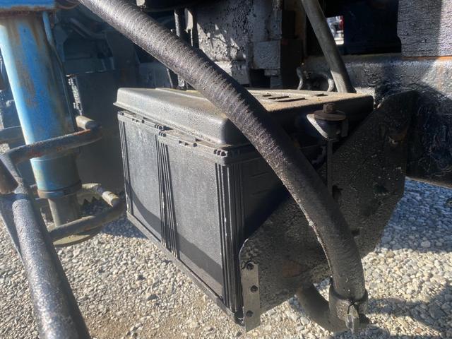 エルフトラック 　高床　タダノ３段クレーン　４ＢＥ１エンジン（33枚目）