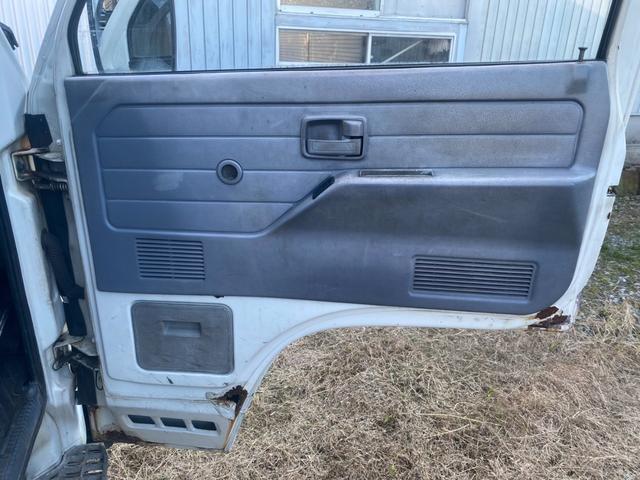 エルフトラック 　高床　タダノ３段クレーン　４ＢＥ１エンジン（55枚目）