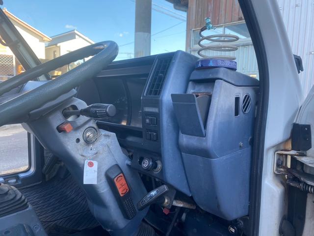 エルフトラック 　高床　タダノ３段クレーン　４ＢＥ１エンジン（56枚目）