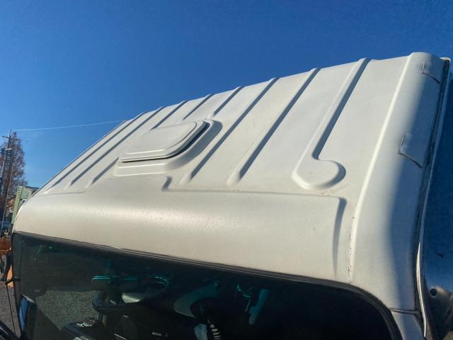 エルフトラック 　５．２ディーゼルターボ　ワイド超ロング高床　カスタムキャビン　ユニック製積載車　ウィンチ（11枚目）