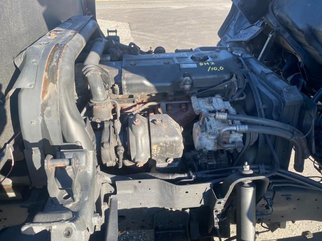 エルフトラック 　５．２ディーゼルターボ　ワイド超ロング高床　カスタムキャビン　ユニック製積載車　ウィンチ（12枚目）