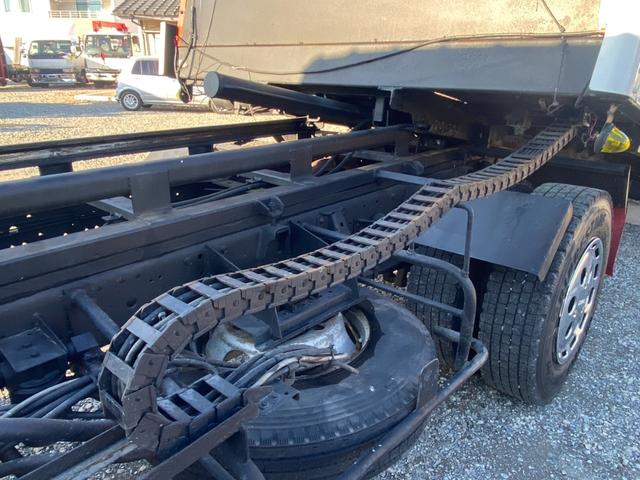 エルフトラック 　５．２ディーゼルターボ　ワイド超ロング高床　カスタムキャビン　ユニック製積載車　ウィンチ（32枚目）